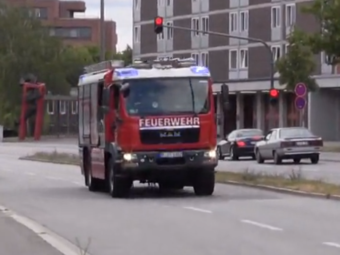 德国雷根斯堡消防车出警街拍集锦